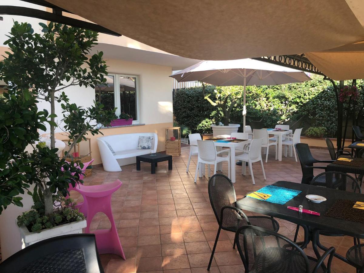 Hotel La Villa Corigliano Calabro Exterior photo