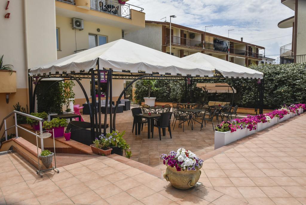 Hotel La Villa Corigliano Calabro Exterior photo